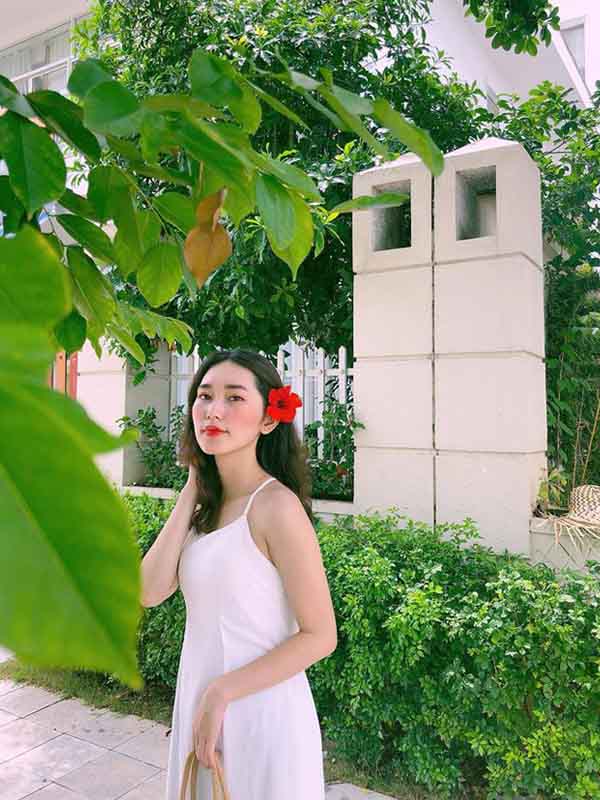 lot-xac-thanh-hot-girl