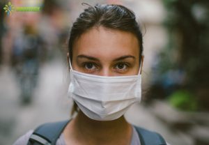 Nổi mụn vì khẩu trang và lời khuyên hữu ích từ các chuyên gia da liễu